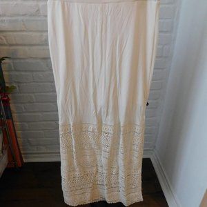 Ladies Skirt